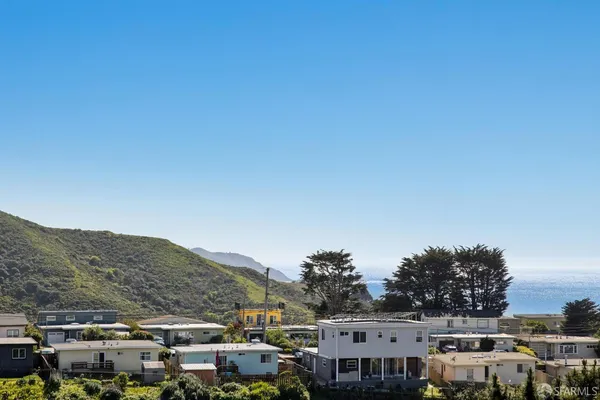 $988,000 | 528 Monterey Road, Pacifica, CA 94044