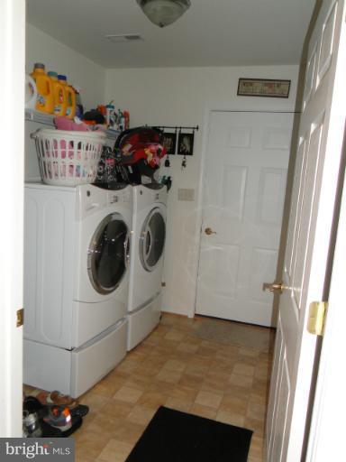 11305 Marbern Road Hagerstown, MD 21740 - Photo 11 of 23 Interior (General)