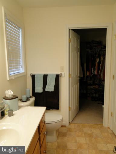 11305 Marbern Road Hagerstown, MD 21740 - Photo 10 of 23 Bath (Master)