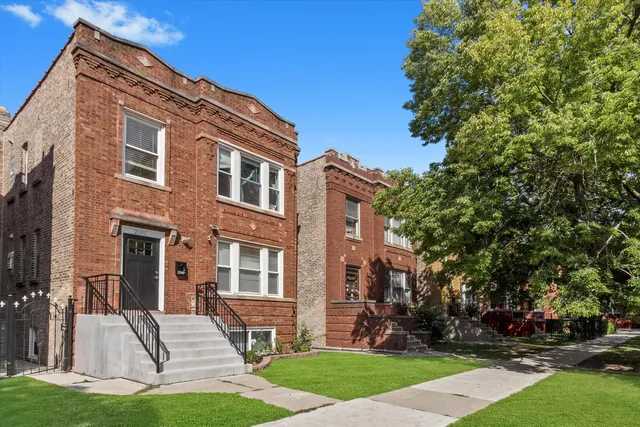 $1,500 | 2246 North Leamington Avenue, Unit 1, Chicago, IL 60639