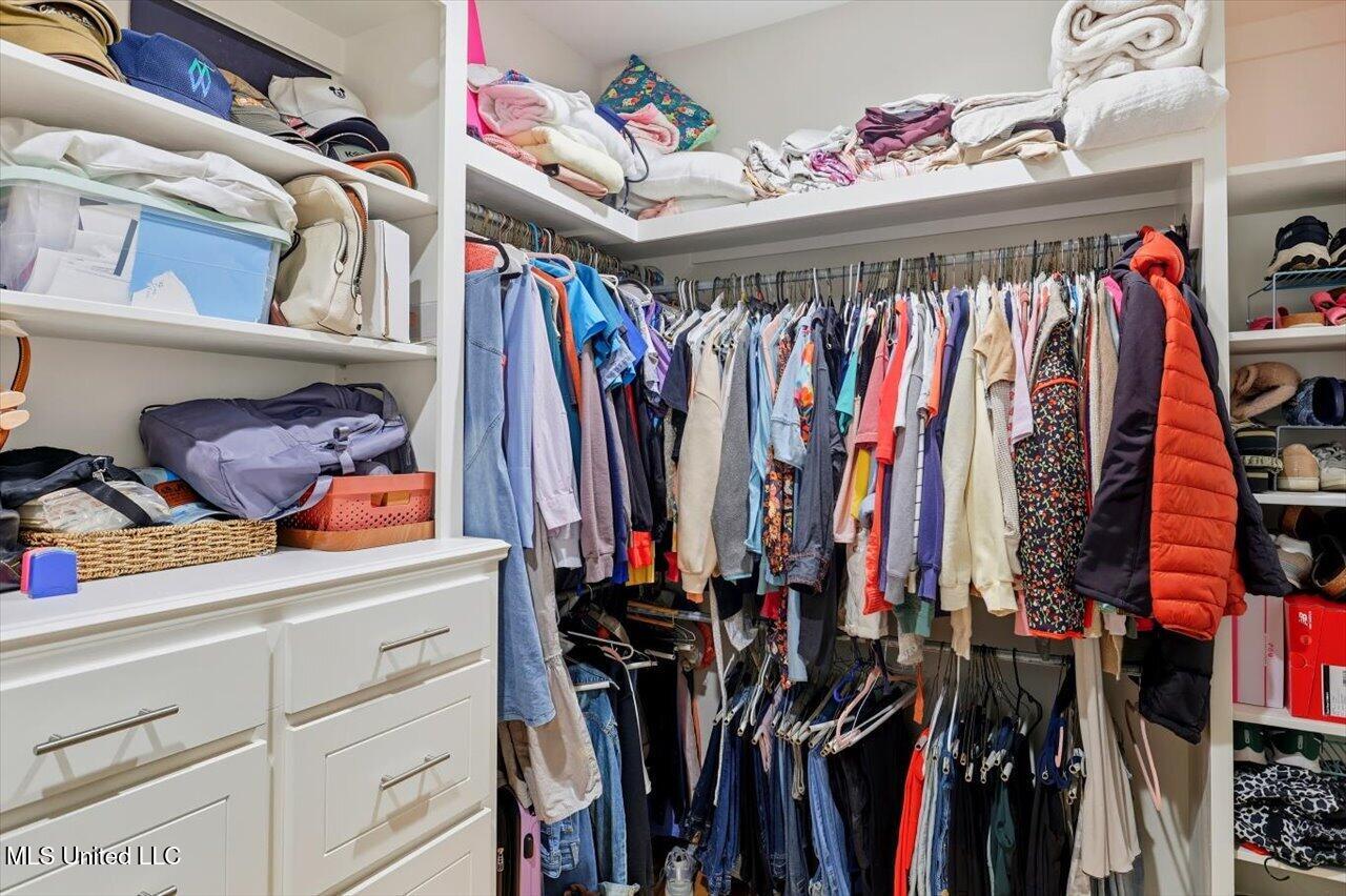 100 Tracier Crest Clinton, MS 39056 - Photo 24 of 33 24-100 Tracier Crest _ Home Tours MS