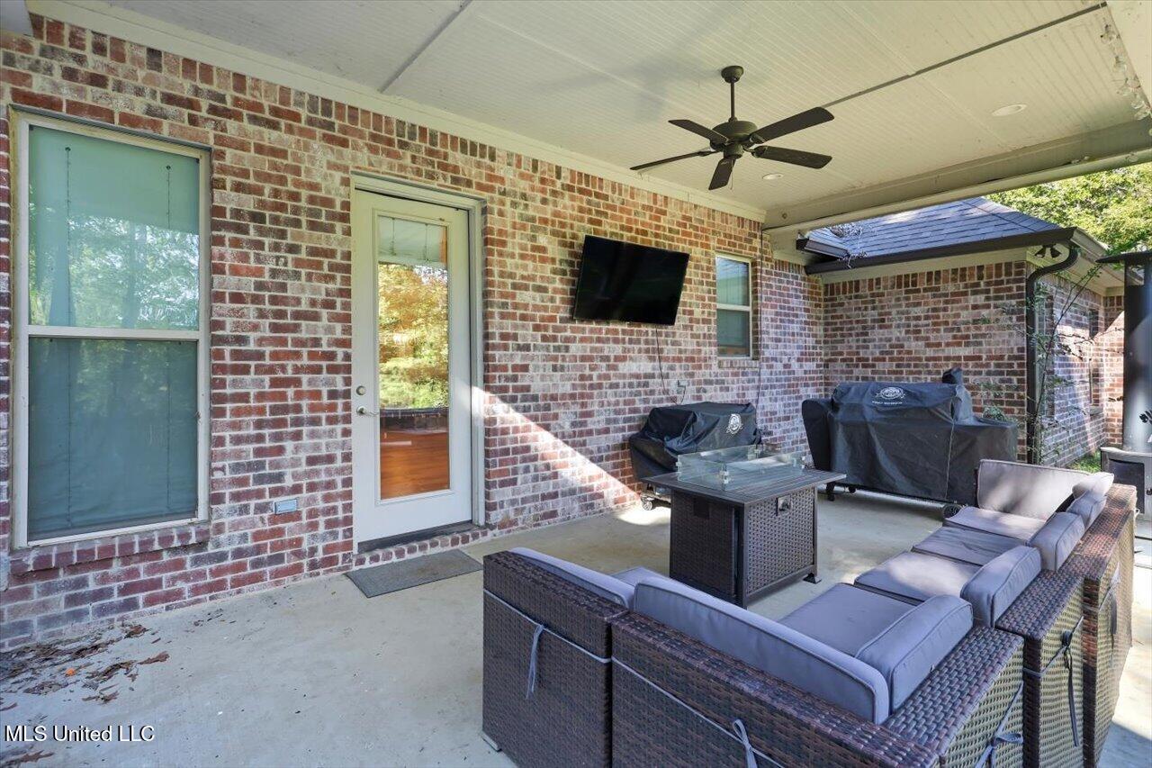 100 Tracier Crest Clinton, MS 39056 - Photo 31 of 33 31-100 Tracier Crest _ Home Tours MS