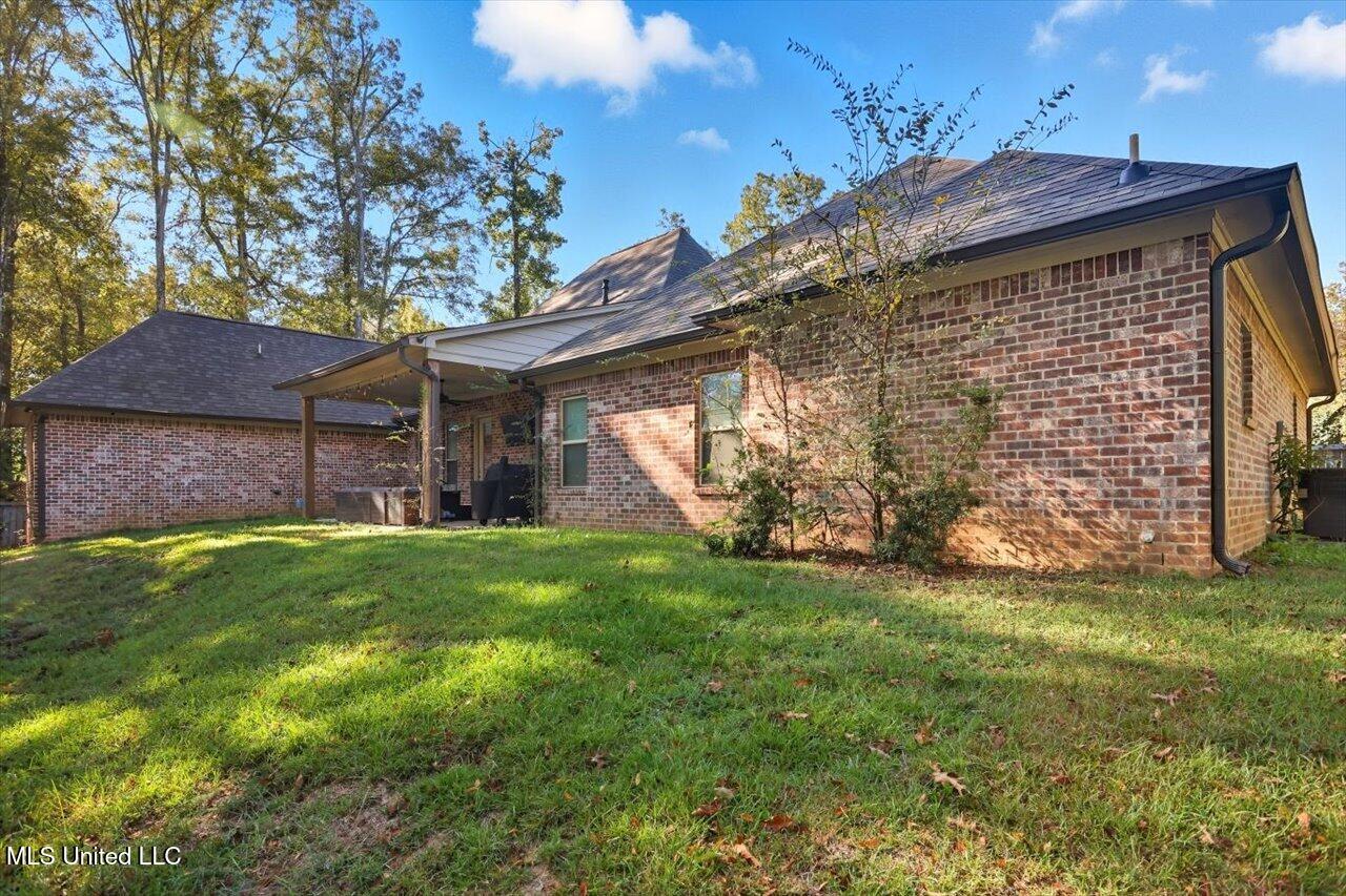 100 Tracier Crest Clinton, MS 39056 - Photo 33 of 33 33-100 Tracier Crest _ Home Tours MS