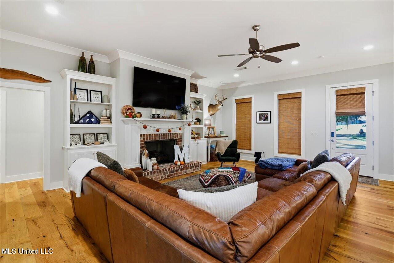 100 Tracier Crest Clinton, MS 39056 - Photo 6 of 33 06-100 Tracier Crest _ Home Tours MS