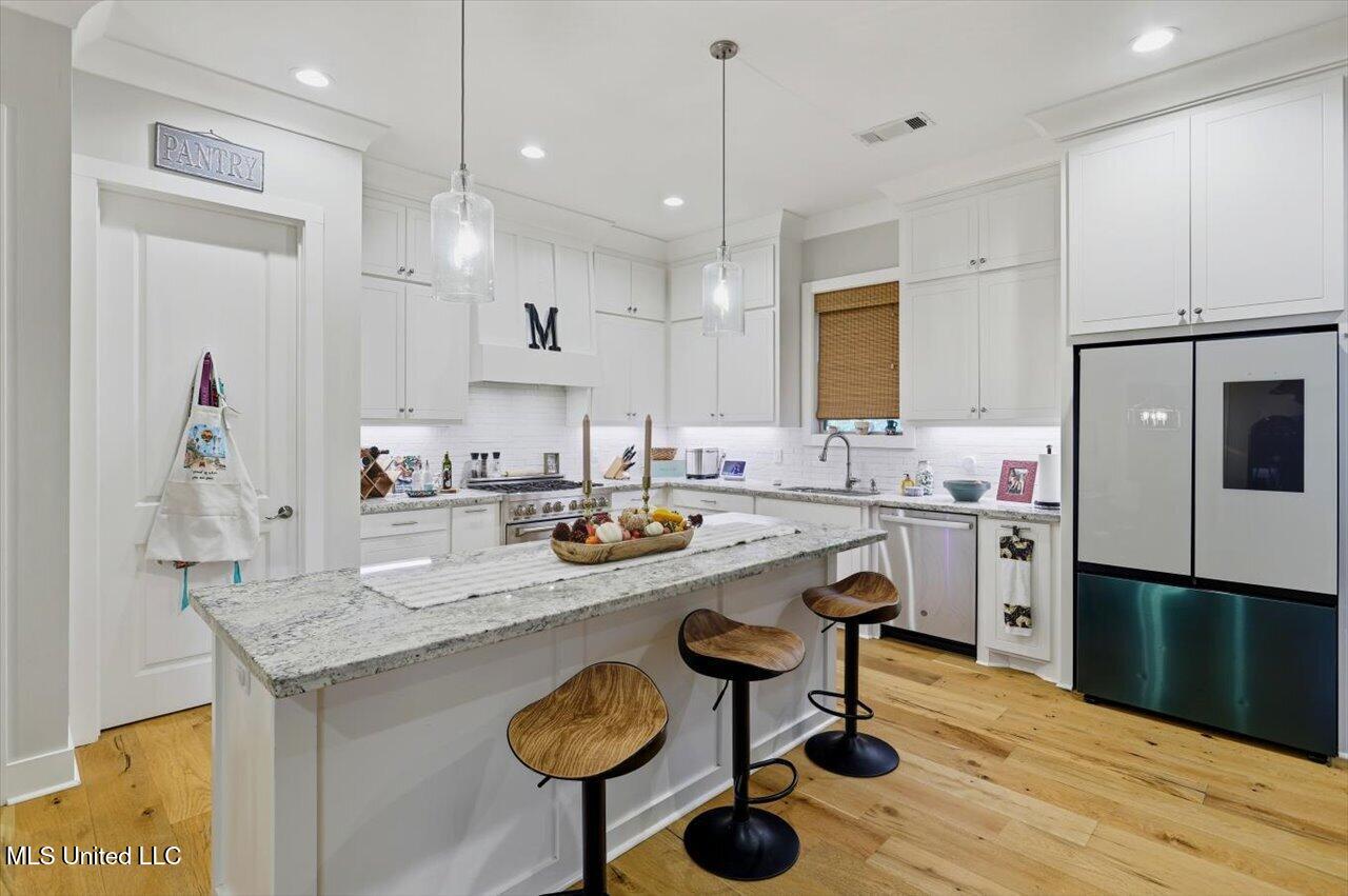 100 Tracier Crest Clinton, MS 39056 - Photo 8 of 33 08-100 Tracier Crest _ Home Tours MS