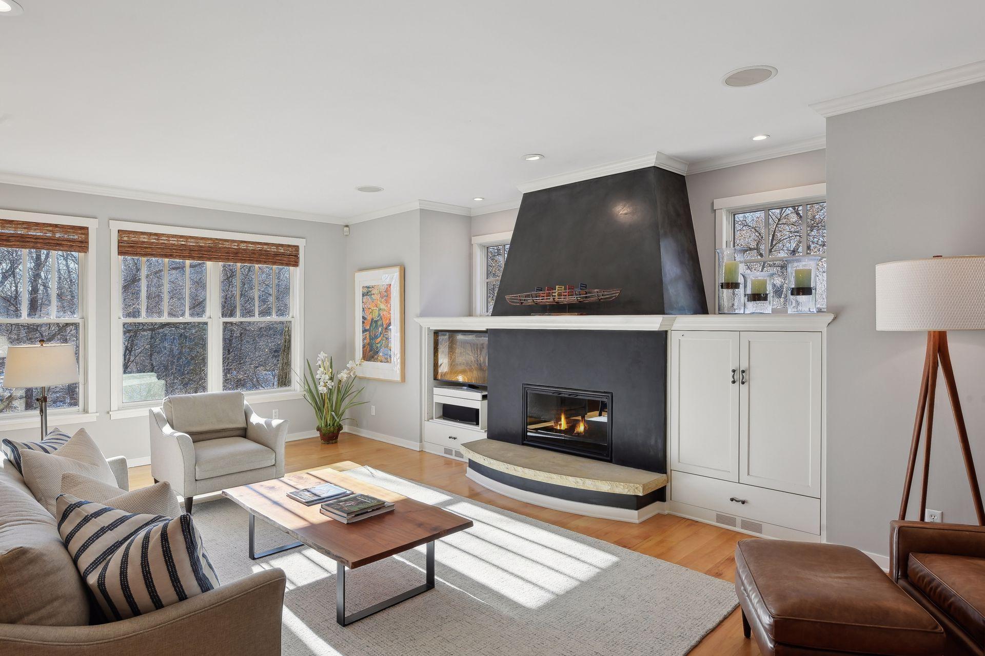 20395 Linden Road Deephaven, MN 55331 - Photo 8 of 48