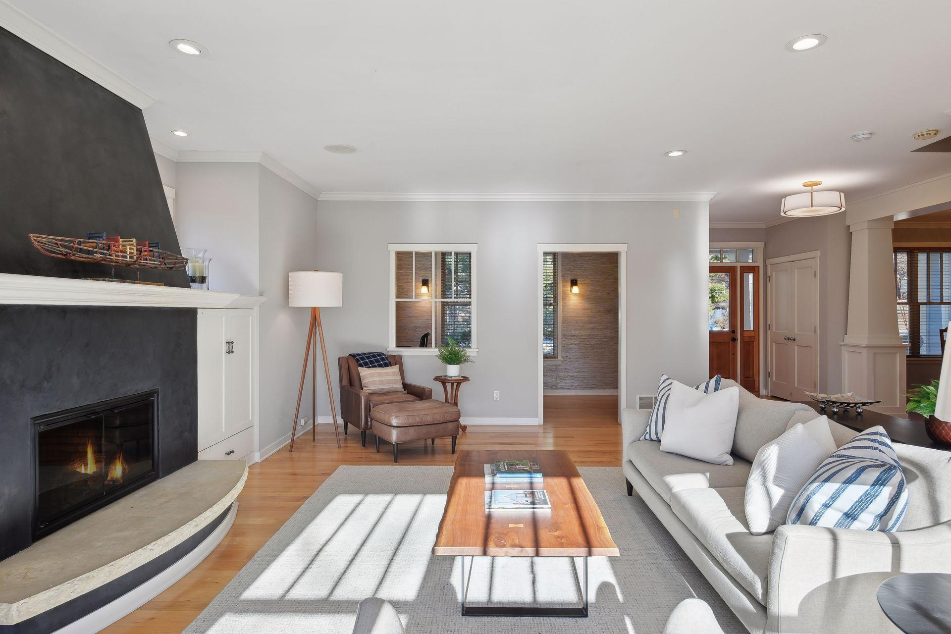 20395 Linden Road Deephaven, MN 55331 - Photo 10 of 48