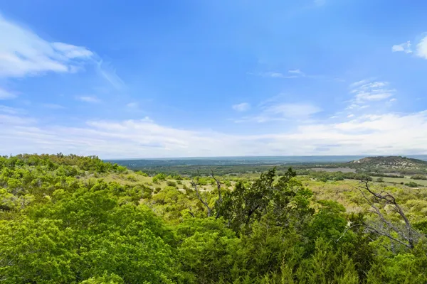 $545,000 | 408 Osage, Johnson City, TX 78636