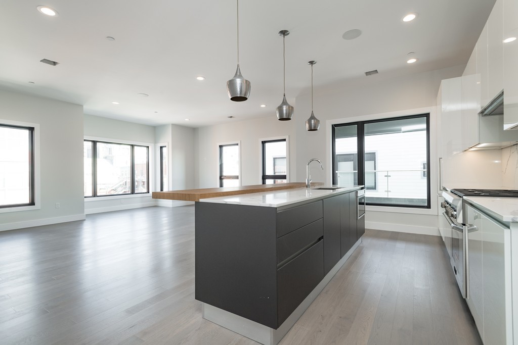 39 A Street, Unit 20 Boston, MA 02127 - Photo 1 of 10