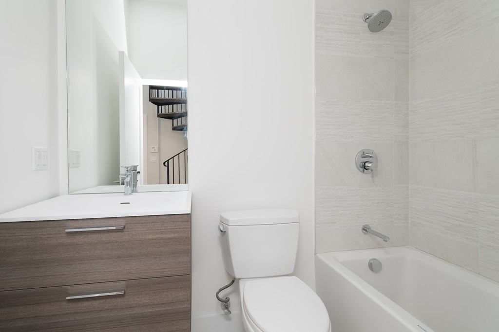 39 A Street, Unit 20 Boston, MA 02127 - Photo 5 of 10