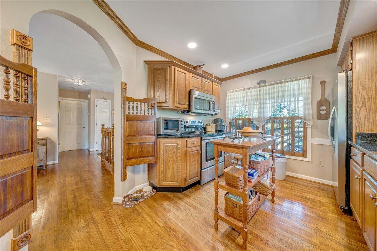 246 Brown Road Roanoke, VA 24019 - Photo 8 of 48 Kitchen Area