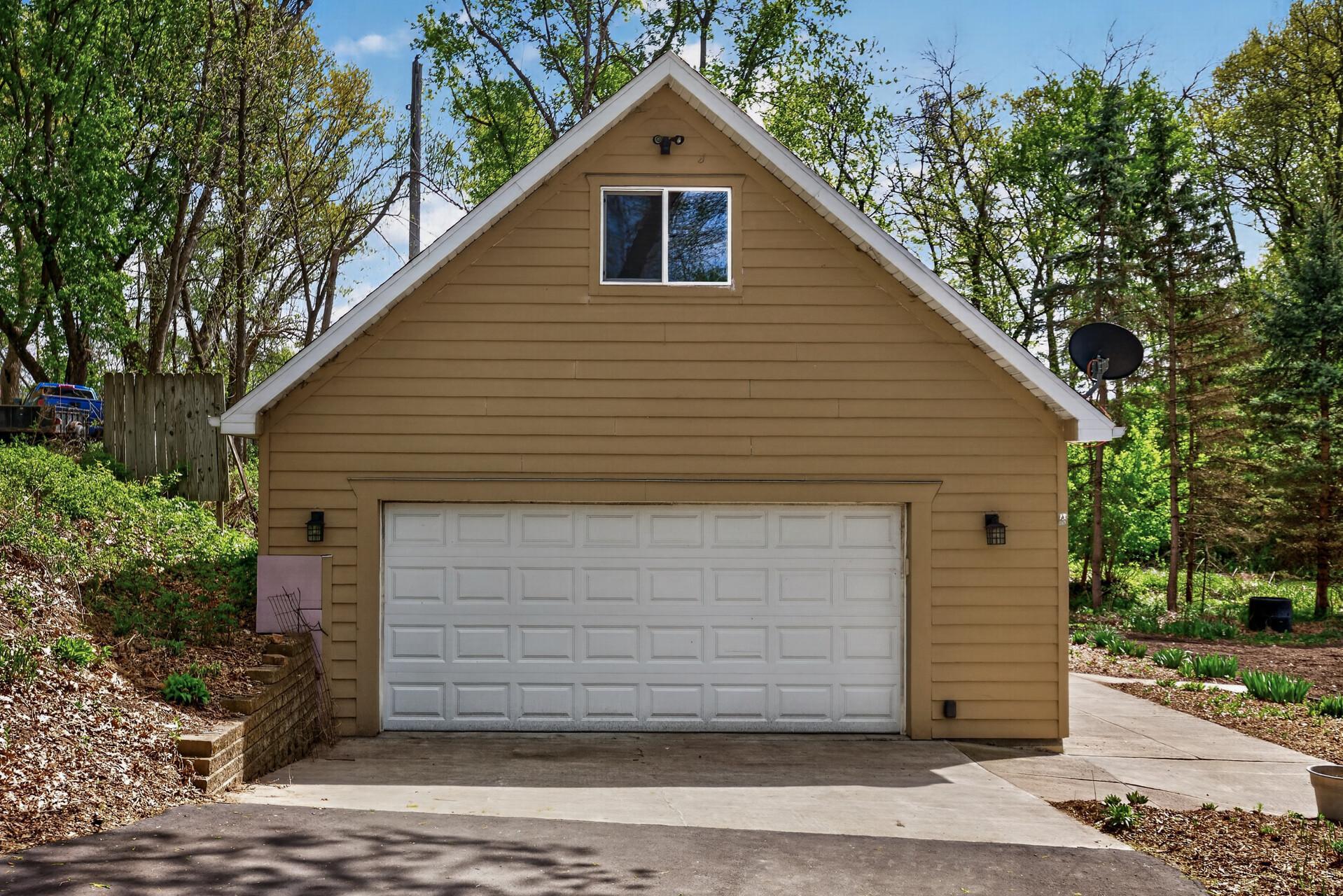 9551 Riverview Road Eden Prairie, MN 55347 - Photo 20 of 25 Gallery Image 20