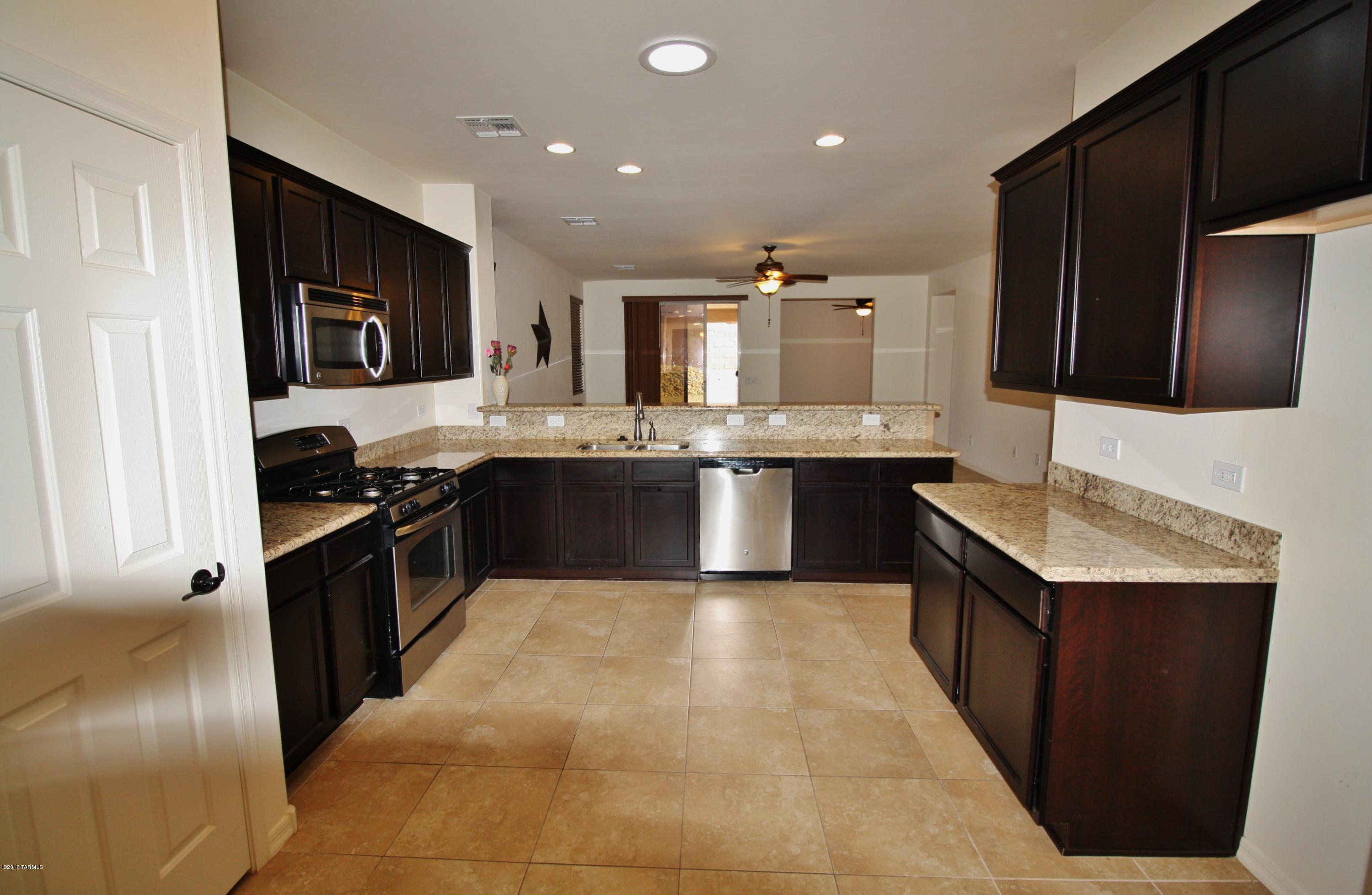 258 East Sycamore View Road Vail, AZ 85641 - Photo 8 of 31 Gallery Image 8