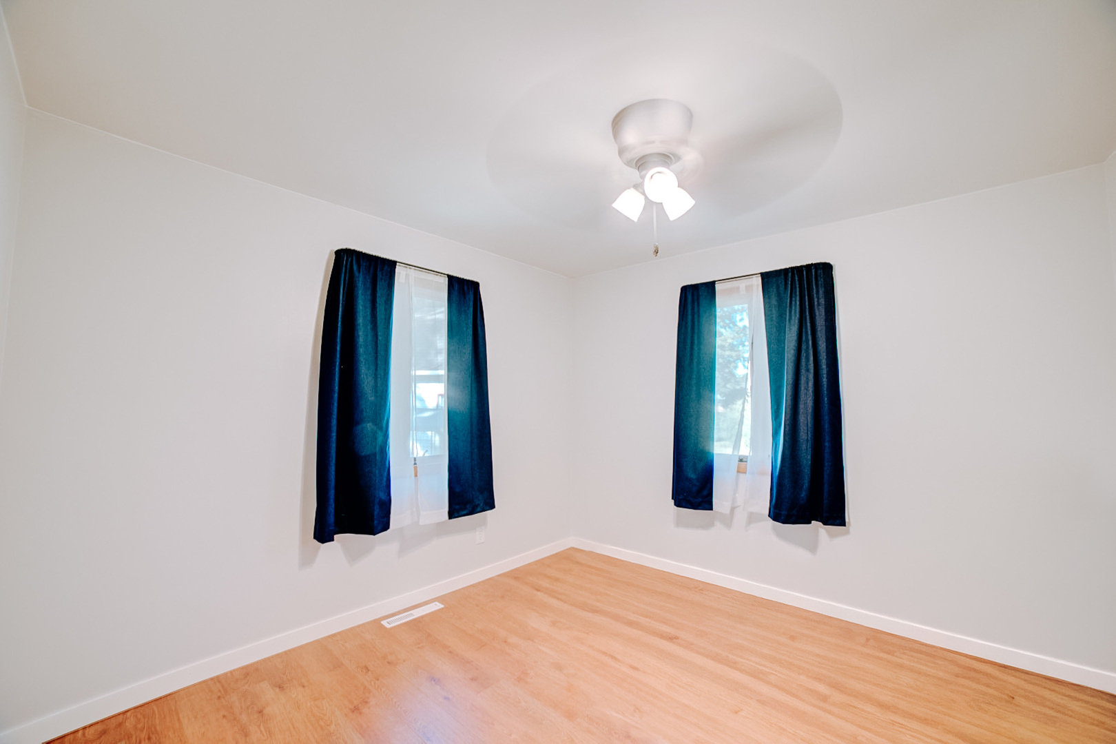 911 East Locust Street Watseka, IL 60970 - Photo 23 of 36