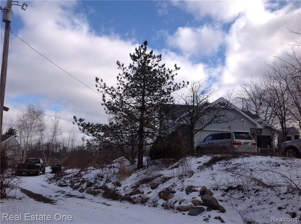 15343 Bird Road Linden, MI 48451 - Photo 45 of 47