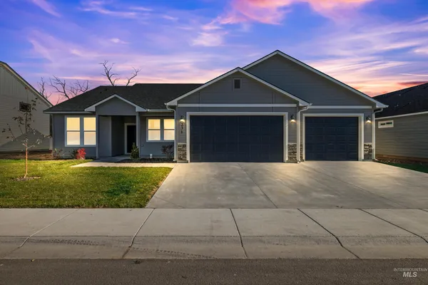 $470,990 | 231 South Fuji, Emmett, ID 83617