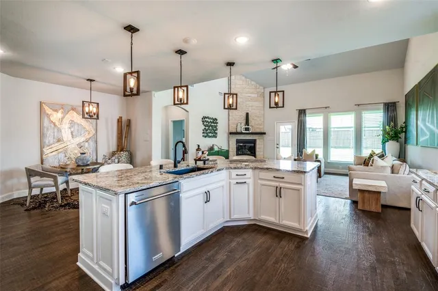 $775,000 | 341 Lake Trail Lane, Prosper, TX 75078