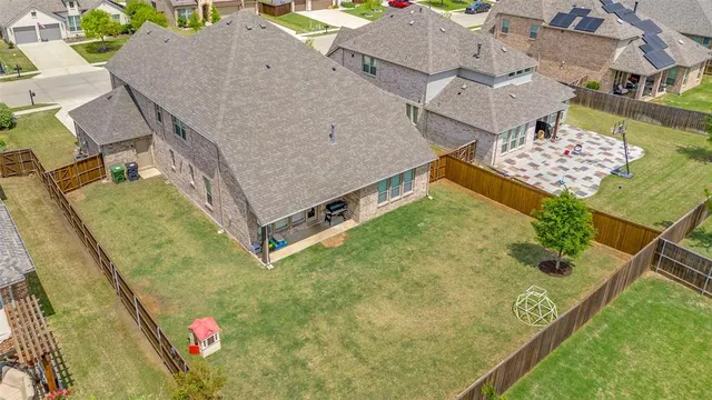 $775,000 | 341 Lake Trail Lane, Prosper, TX 75078