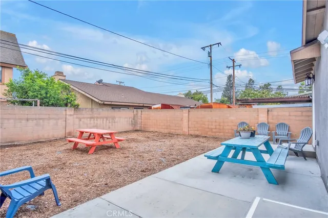 a outdoor view with a sitting space
