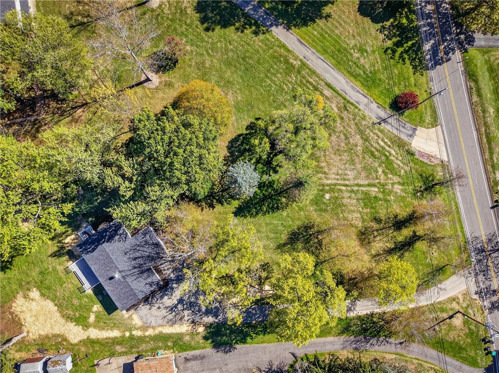 10390 Meinert Road Wexford, PA 15090 - Photo 41 of 42 a view of a yard