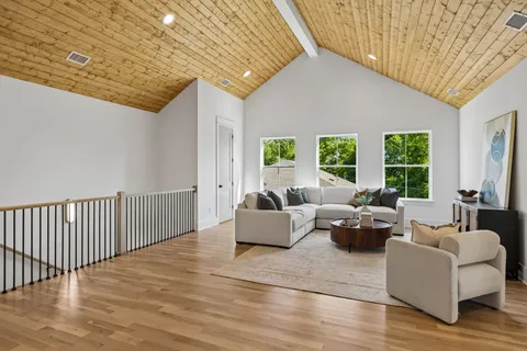 $1,450,000 | 832 B Neartop Drive, Nashville, TN 37205