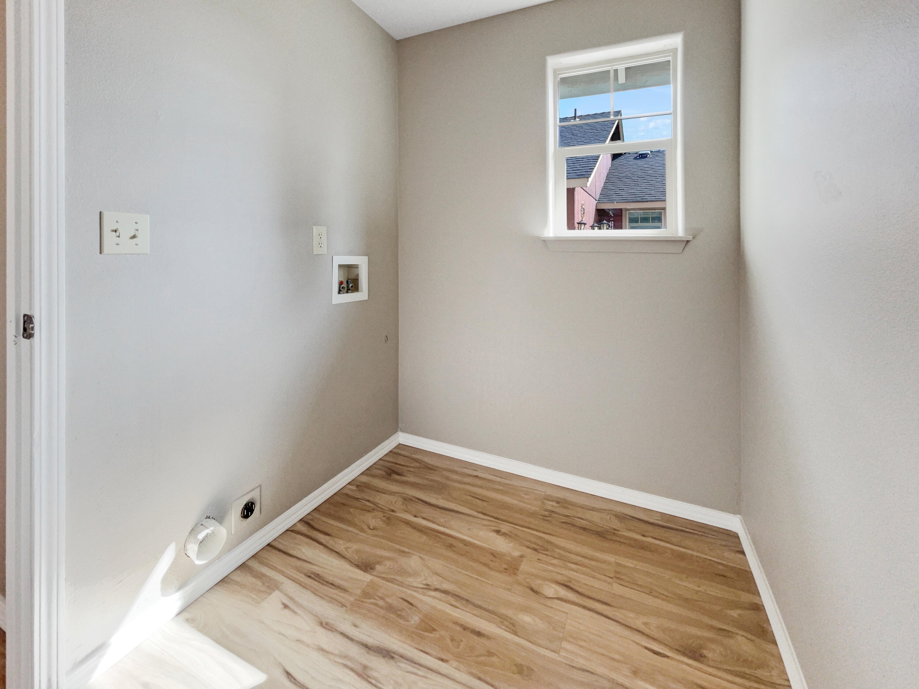 63347 Vogt Road Bend, OR 97701 - Photo 10 of 23 Laundry