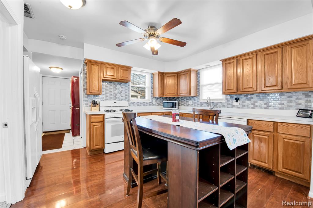 6850 Beech Daly Road Taylor, MI 48180 - Photo 6 of 16