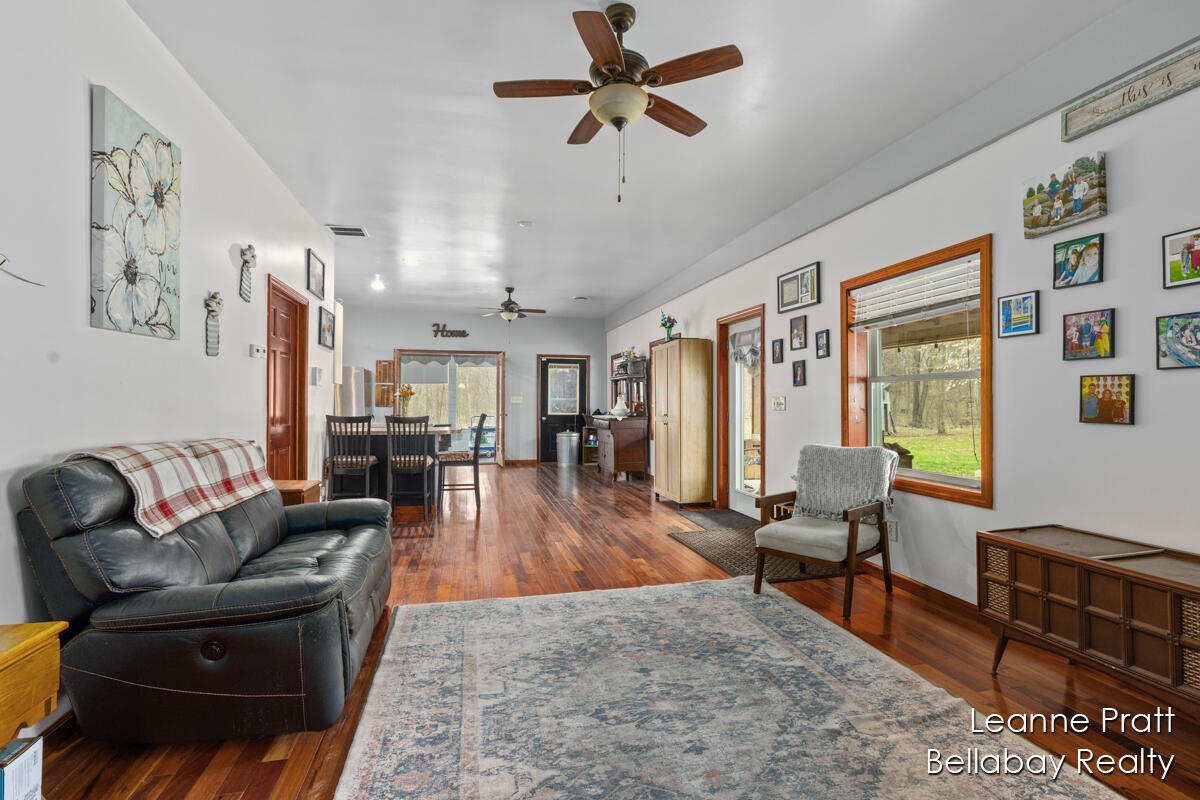 9580 South Banfield Road Dowling, MI 49050 - Photo 15 of 33 IMG_1008
