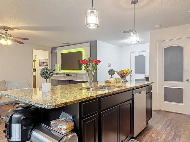 $300,000 | 35725 Rose Moss Avenue, Leesburg, FL 34788