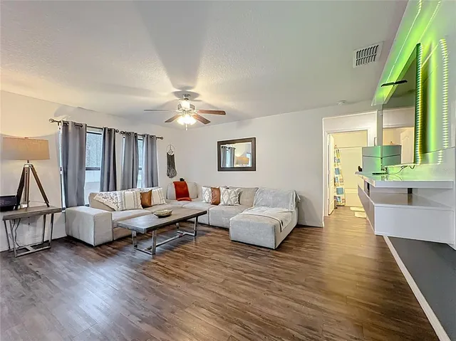 $300,000 | 35725 Rose Moss Avenue, Leesburg, FL 34788