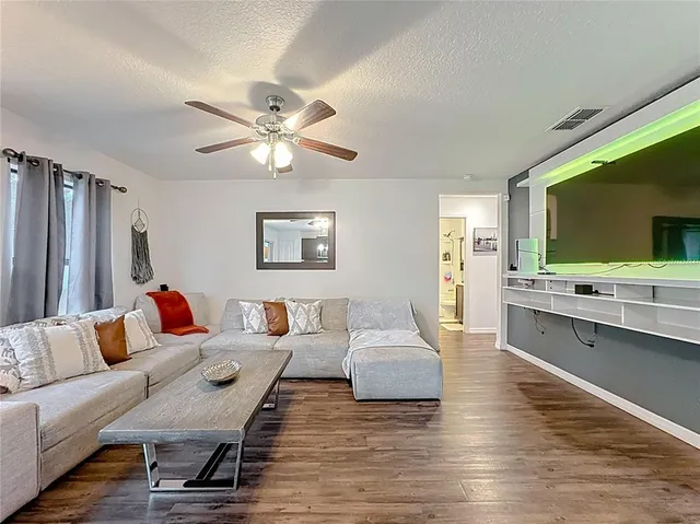 $300,000 | 35725 Rose Moss Avenue, Leesburg, FL 34788