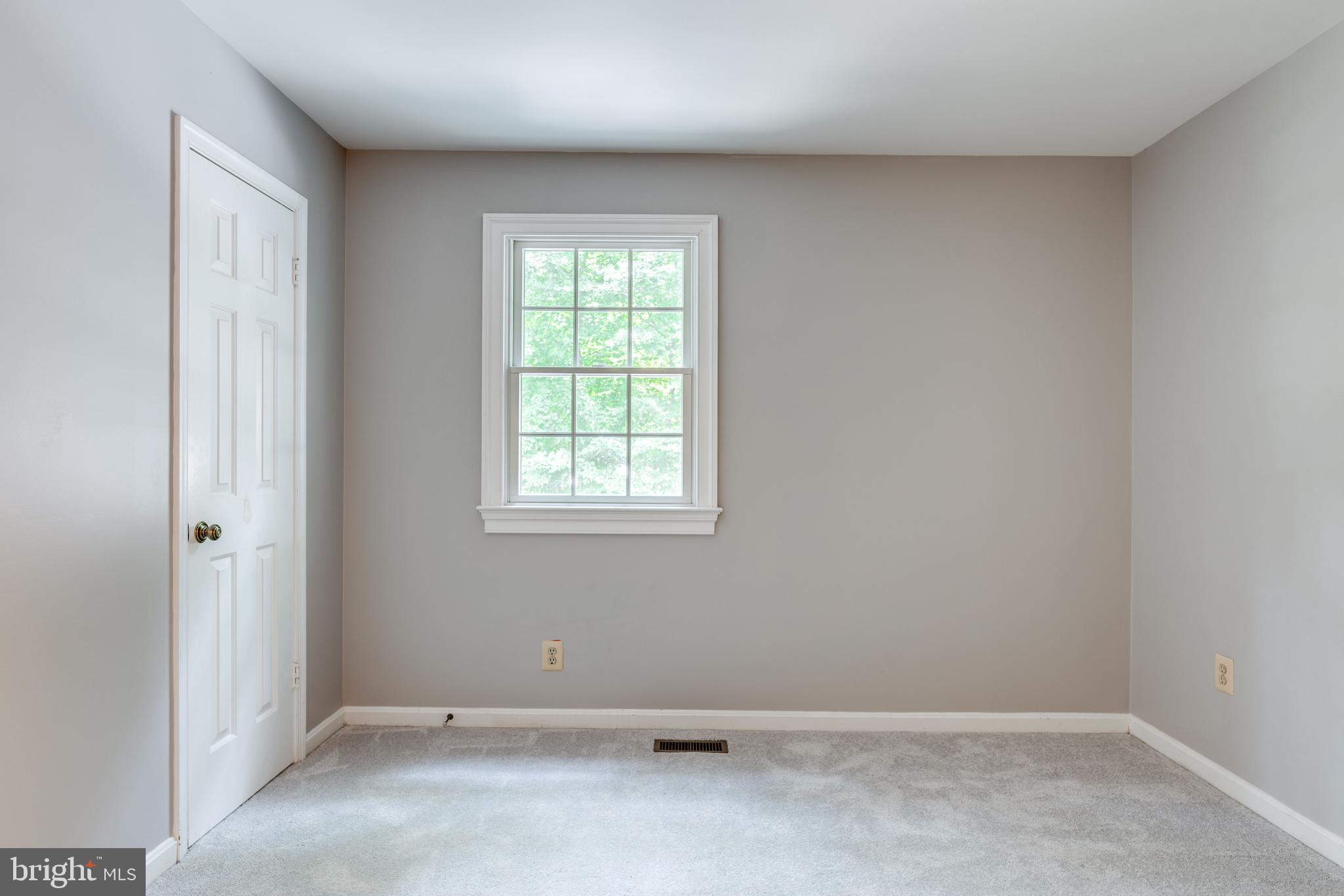 1224 Bishopsgate Way Reston, VA 20194 - Photo 33 of 65 Bedroom #3