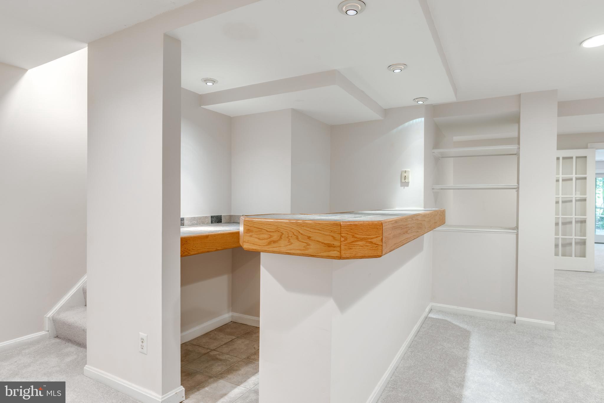 1224 Bishopsgate Way Reston, VA 20194 - Photo 42 of 65 Lower Level Dry Bar