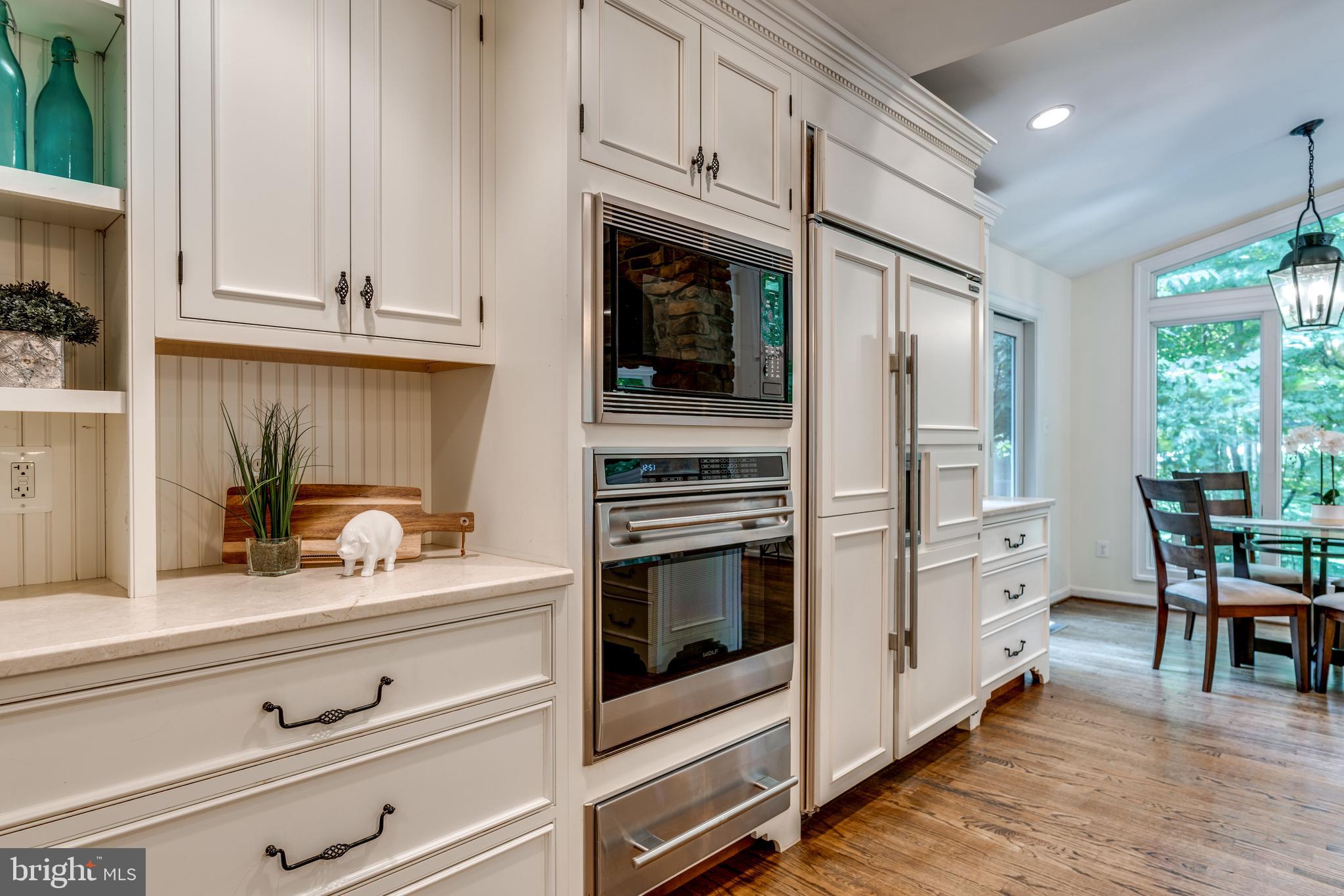 1224 Bishopsgate Way Reston, VA 20194 - Photo 7 of 65 Wolf Wall Ovens with Warming Drawer