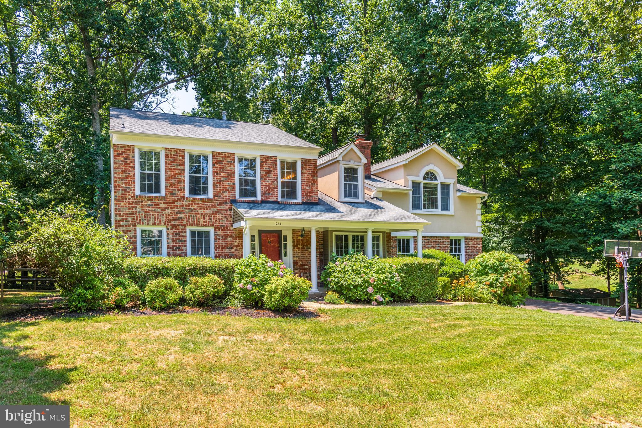 1224 Bishopsgate Way Reston, VA 20194 - Photo 61 of 65 Front Exterior with Great Front Yard