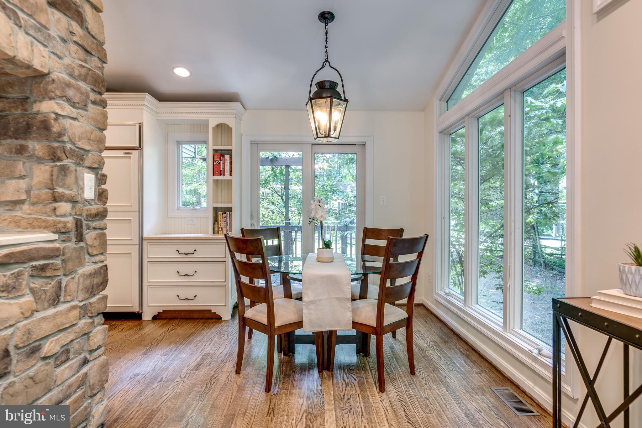 1224 Bishopsgate Way Reston, VA 20194 - Photo 10 of 65 Eat - In Kitchen/Breakfast Room