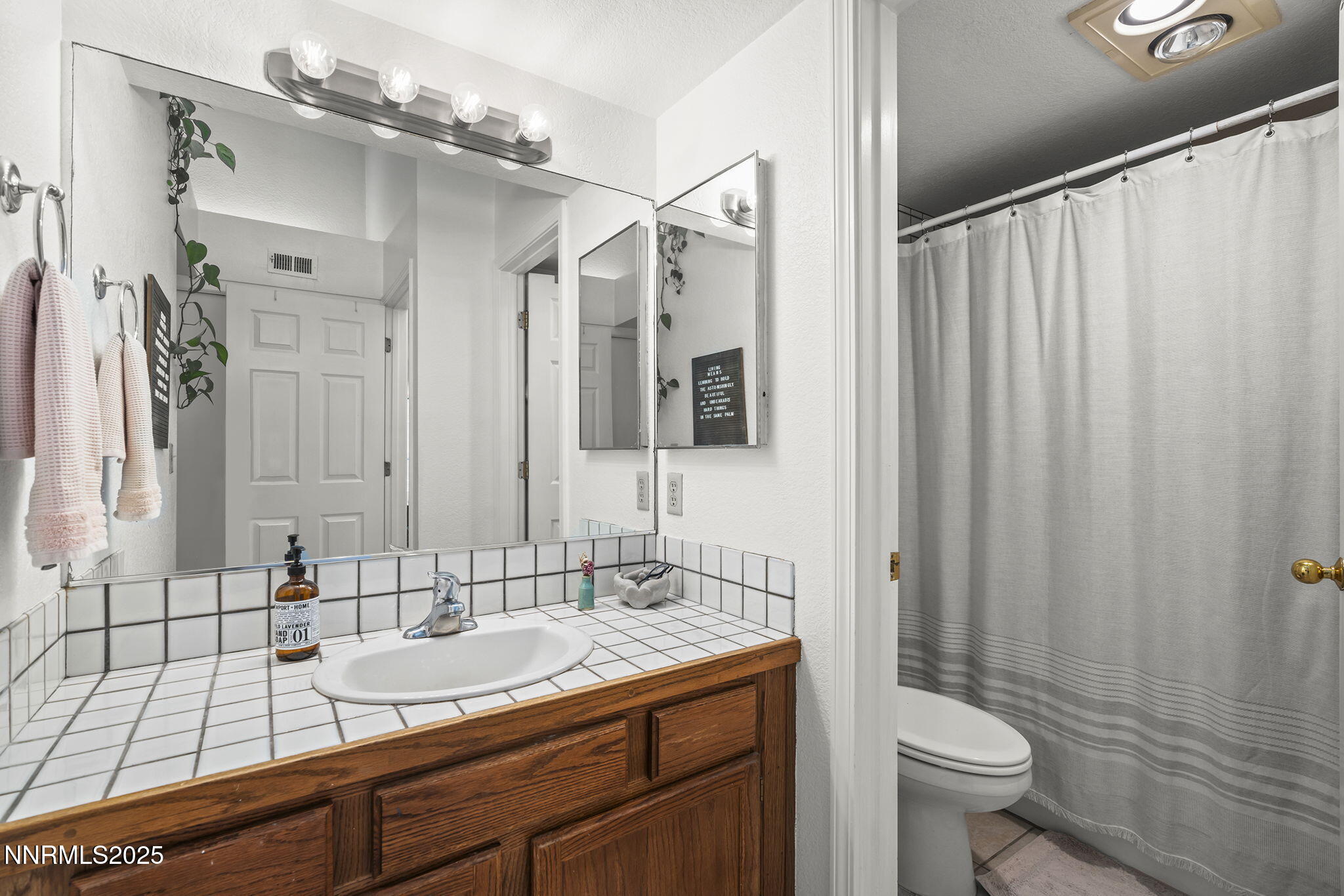 3192 Wedgewood Court Reno, NV 89509 - Photo 13 of 27 18-web-or-mls-_DSC6265