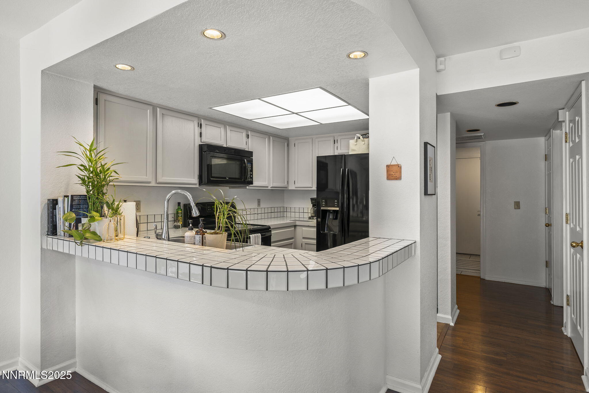 3192 Wedgewood Court Reno, NV 89509 - Photo 5 of 27 10-web-or-mls-_DSC6233