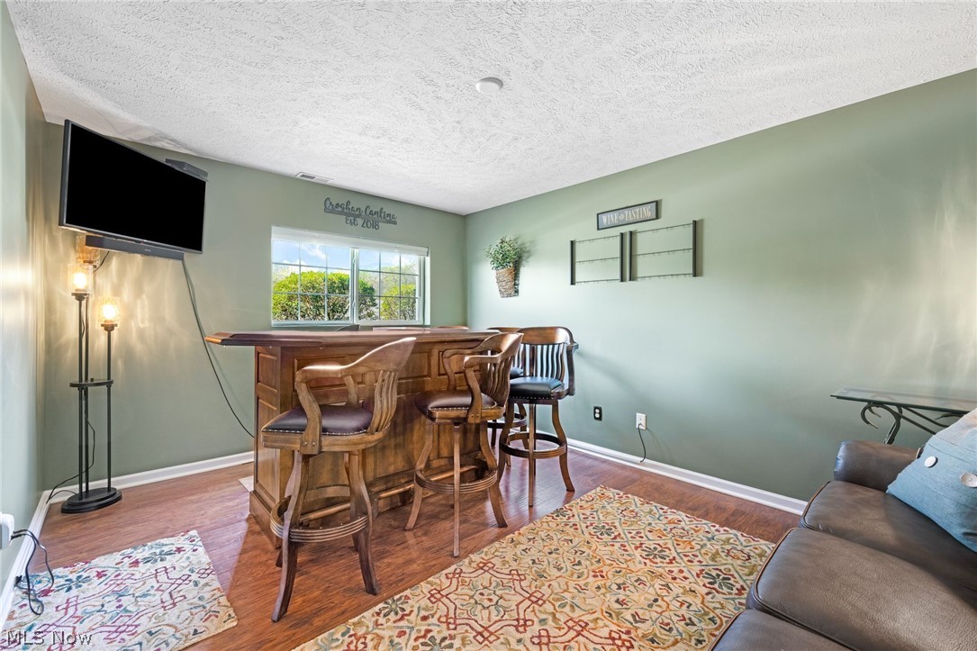 934 Croghan Way Akron, OH 44321 - Photo 3 of 16 Gallery Image 3