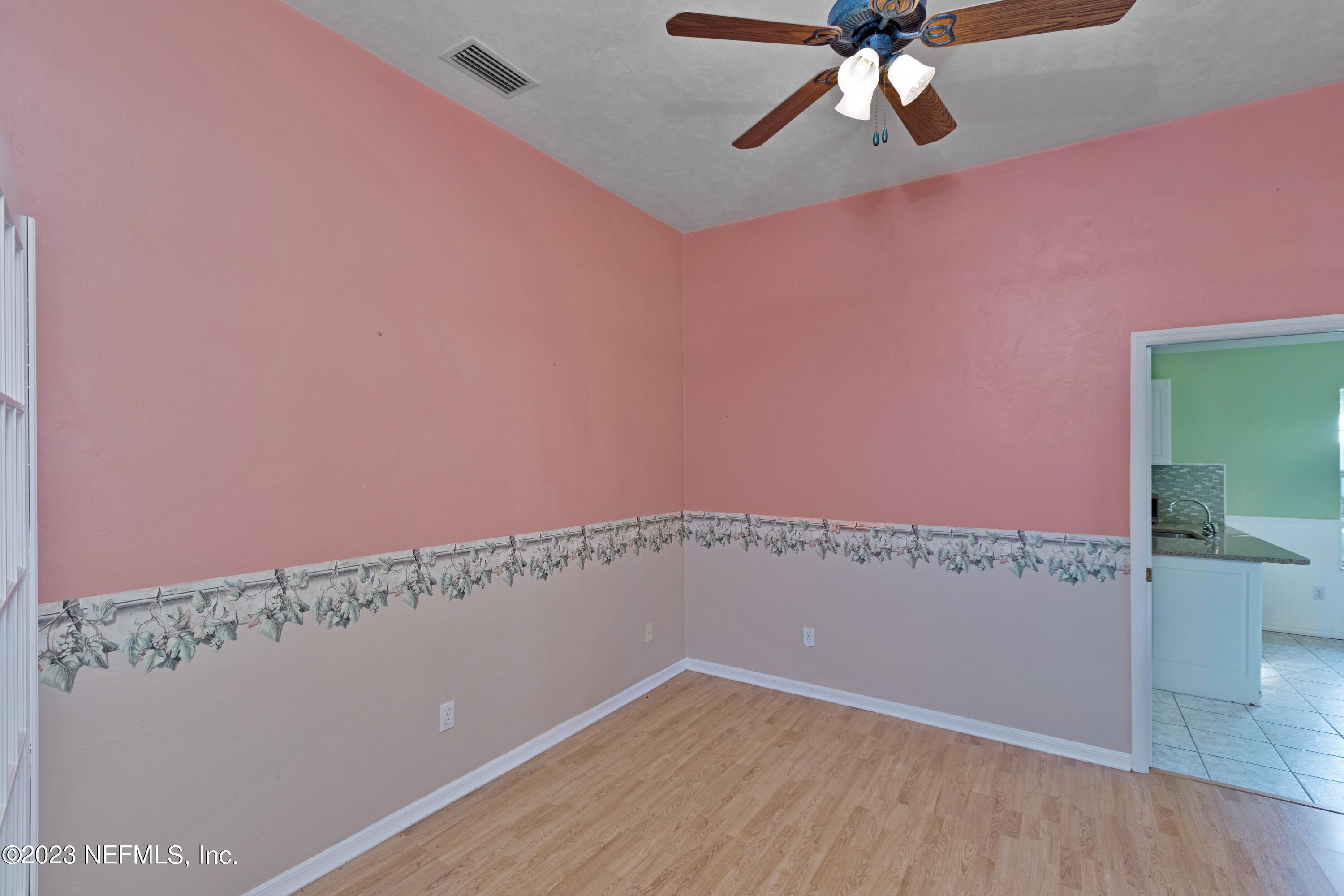 445 Southeast 28th Loop Melrose, FL 32666 - Photo 36 of 75 a view of an empty room