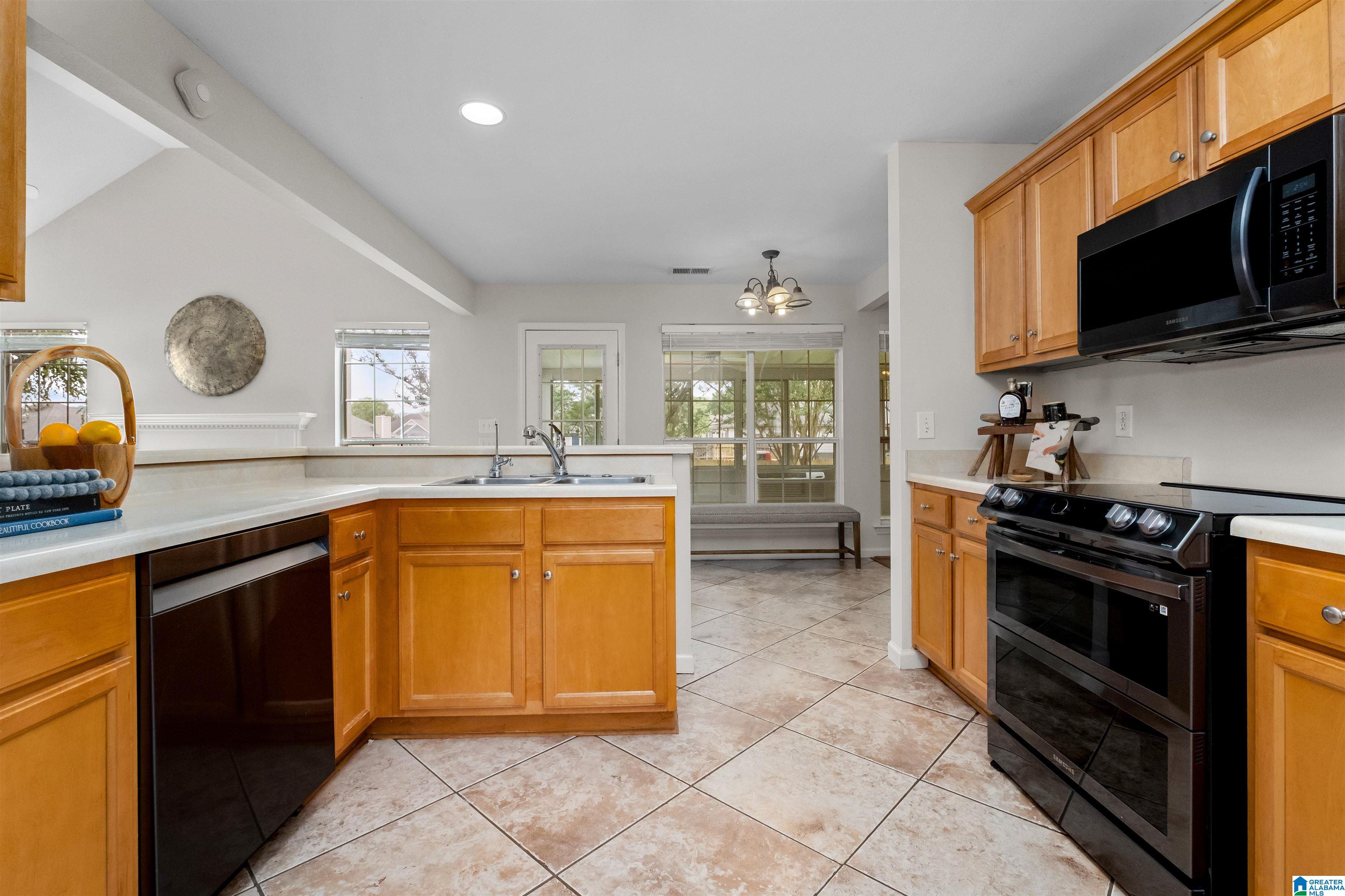 130 Stone Road Pelham, AL 35124 - Photo 19 of 44