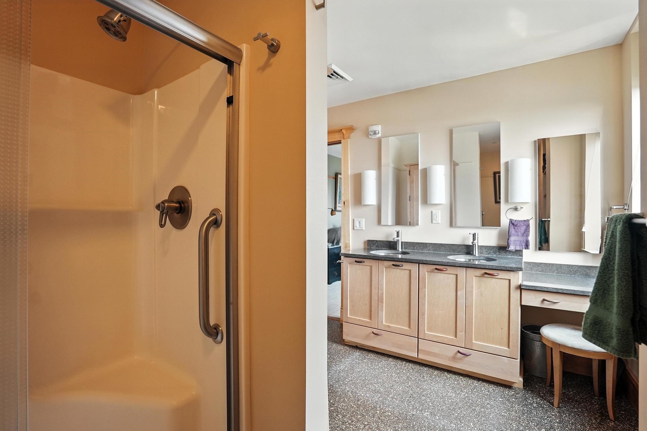 35 Cherry Street, Unit 404 Burlington, VT 05401 - Photo 27 of 55