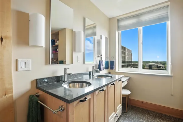 $1,395,000 | 35 Cherry Street, Unit 404, Burlington, VT 05401