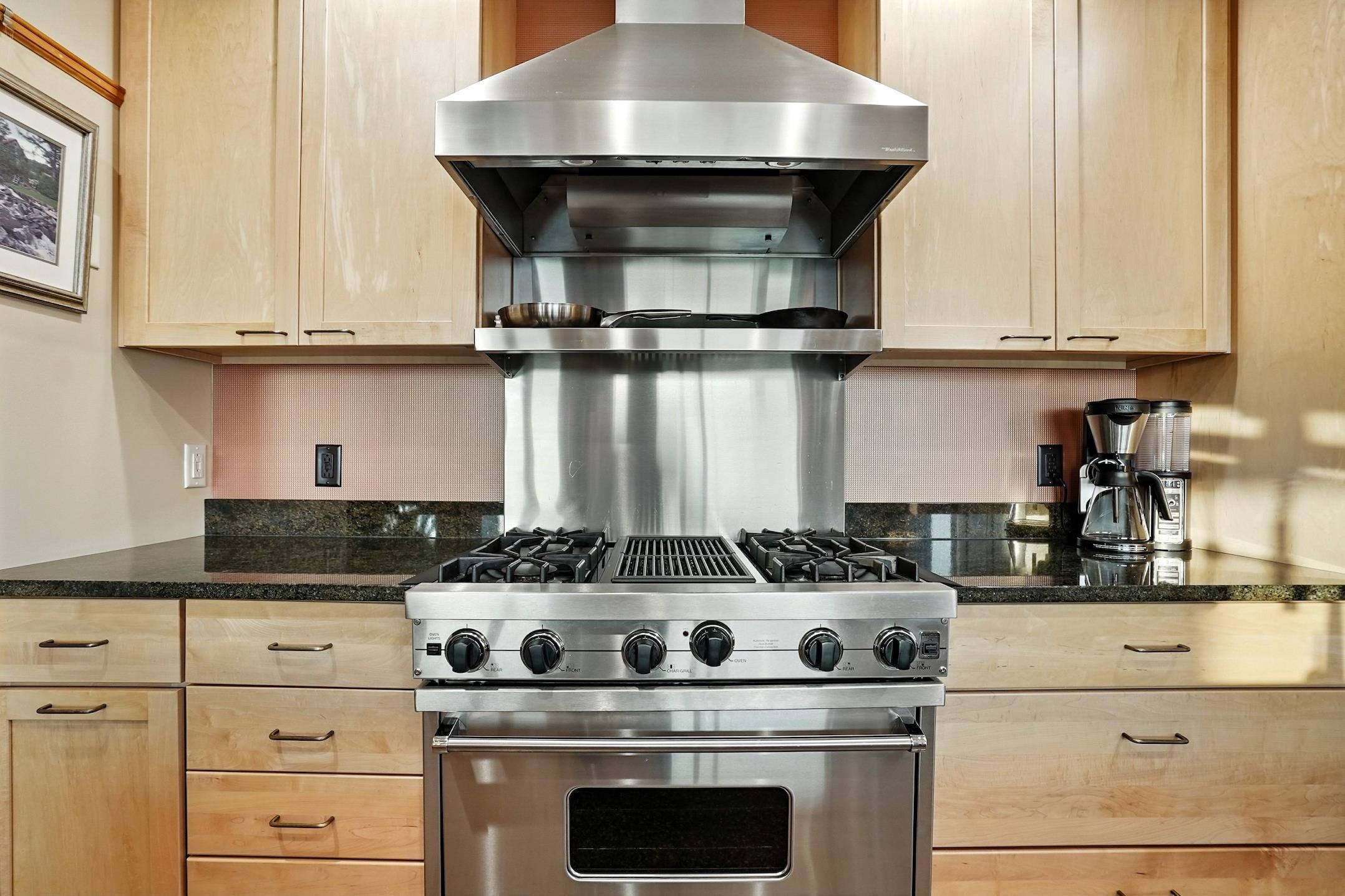 35 Cherry Street, Unit 404 Burlington, VT 05401 - Photo 8 of 55