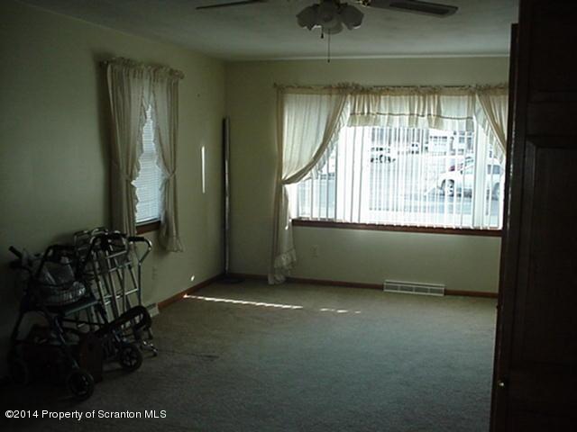 415 Franklin Street Great Bend, PA 18821 - Photo 4 of 20 Gallery Image 4