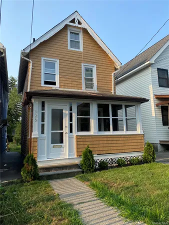 $364,999 | 925 Constant Avenue, Peekskill, NY 10566