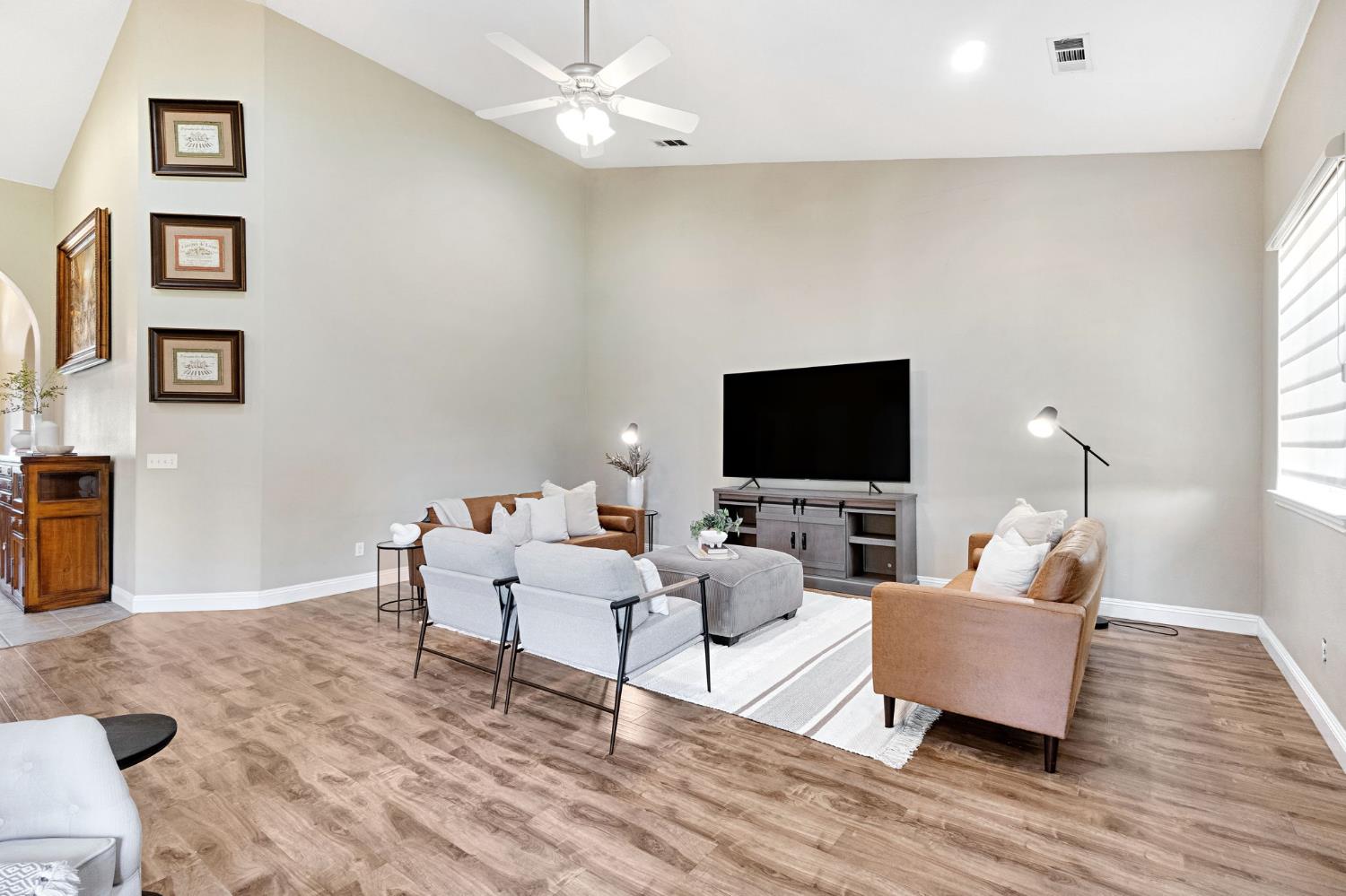 2512 Rodeo Street Selma, CA 93662 - Photo 12 of 42