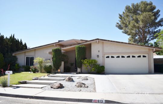 613 West Howell Avenue Ridgecrest, CA 93555 - Photo 1 of 26