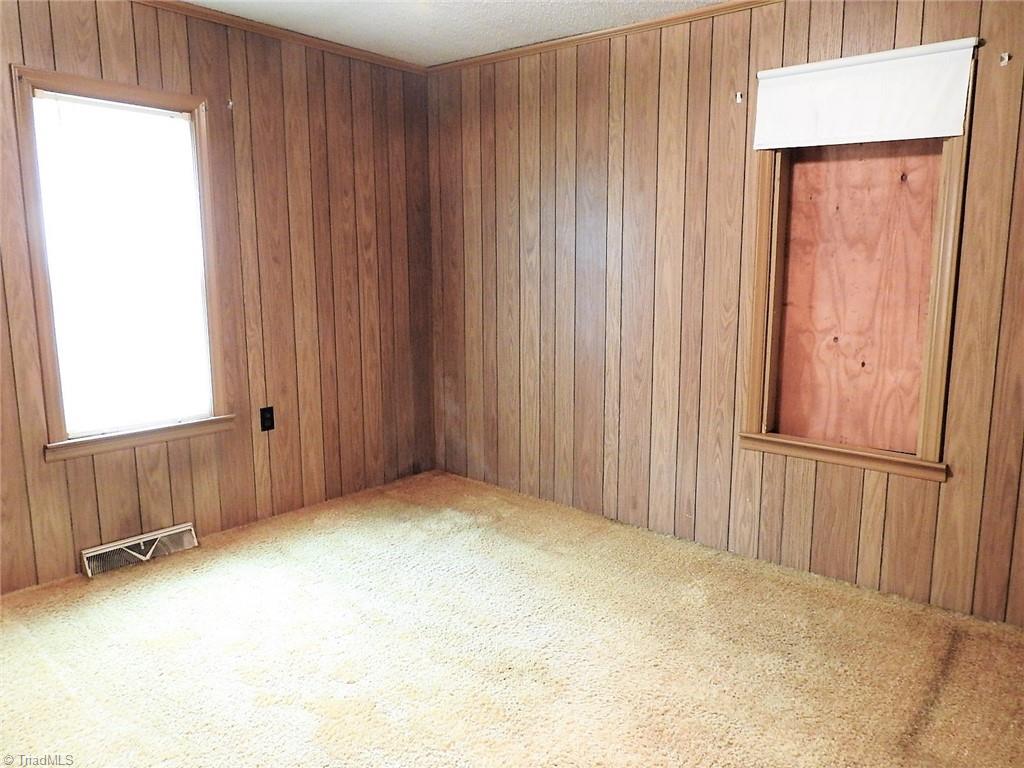 1776 Clingman Road Ronda, NC 28670 - Photo 11 of 24 Gallery Image 11