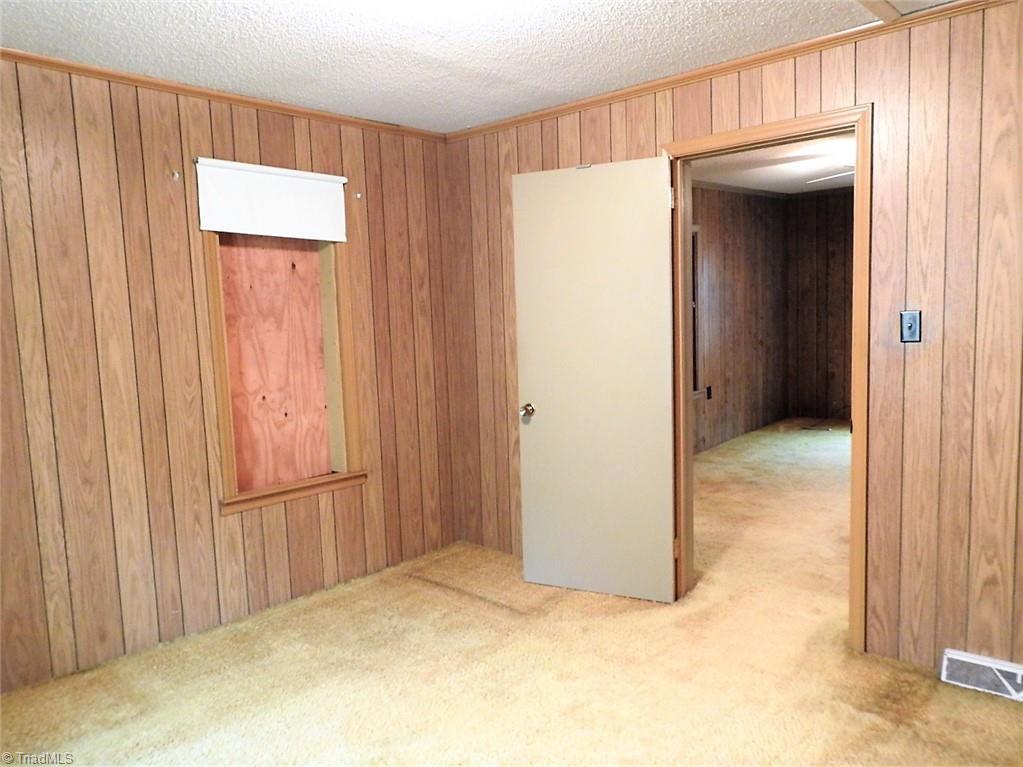 1776 Clingman Road Ronda, NC 28670 - Photo 12 of 24 Gallery Image 12